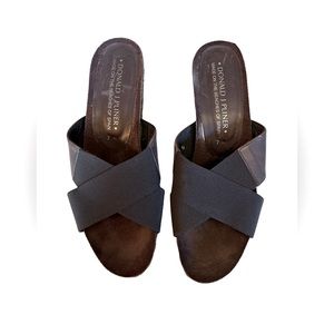 DONALD J. PLINER brown Wedge Sandals size 7M